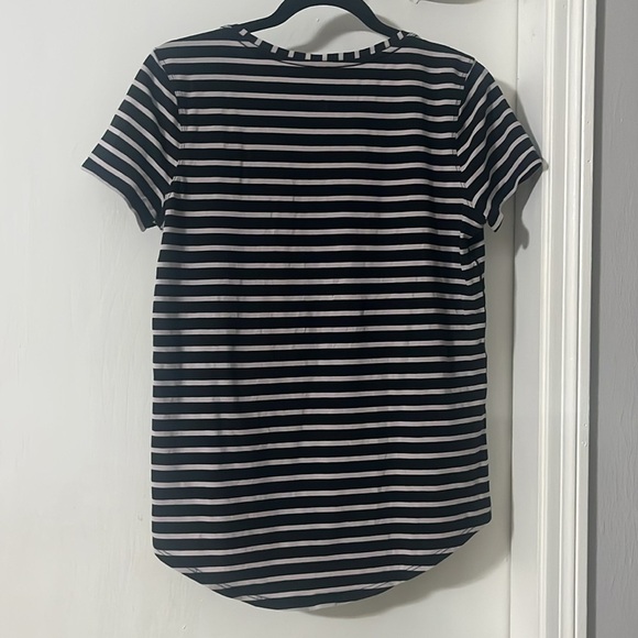 Lululemon Love Tee V
Yachtie Stripe Black Chrome - Picture 7 of 10